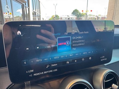 Used 2022 Mercedes-Benz GLC 300 4MATIC w/ Premium Package Lite image 14