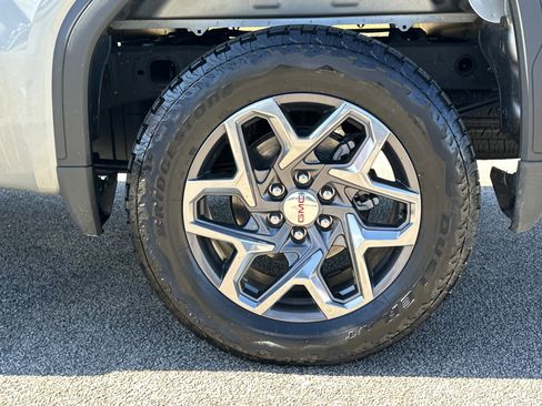 Used 2024 GMC Sierra 1500 SLE image 20