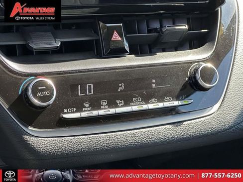 Used 2022 Toyota Corolla LE w/ Carpet Mat Package (TMS) FWD image 31