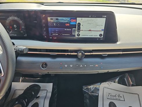 Used 2023 Nissan Ariya FWD image 23