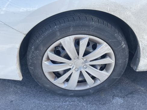 Certified 2023 Subaru Impreza 2.0i image 9