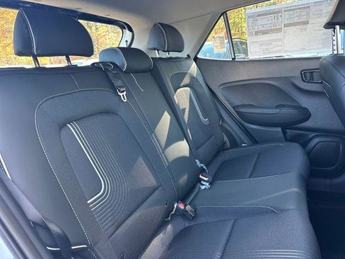 New 2026 Hyundai Venue SEL FWD image 23