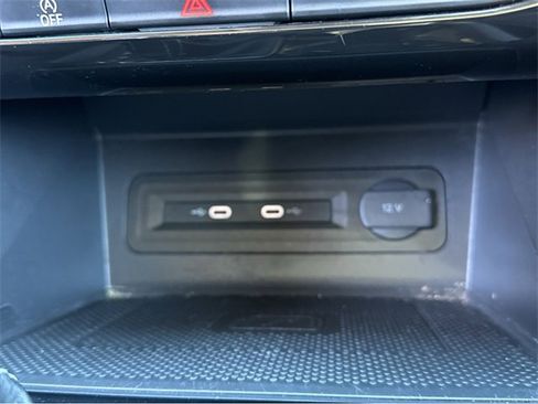 Used 2021 Volkswagen Atlas SEL R-Line image 28