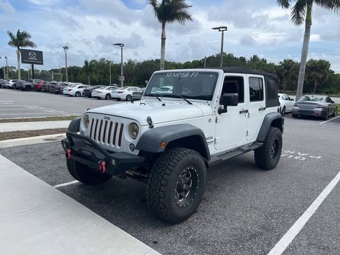 Used 2015 Jeep Wrangler Unlimited Sport w/ Quick Order Package 24S AWD/4WD image 6