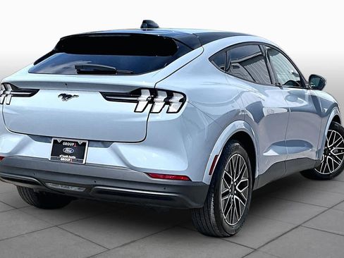 Used 2025 Ford Mustang Mach-E Premium RWD image 12