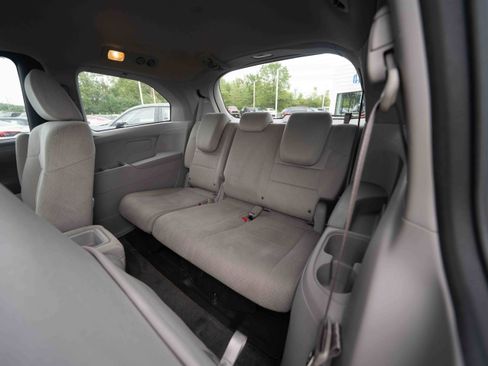 Used 2015 Honda Odyssey EX image 24