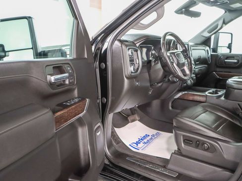 Used 2020 GMC Sierra 2500 Denali image 3