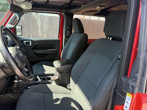 Used 2018 Jeep Wrangler Sport AWD/4WD image 7