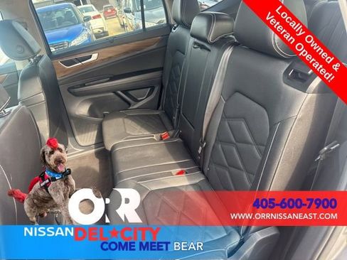 Used 2025 Volkswagen Atlas SE image 11