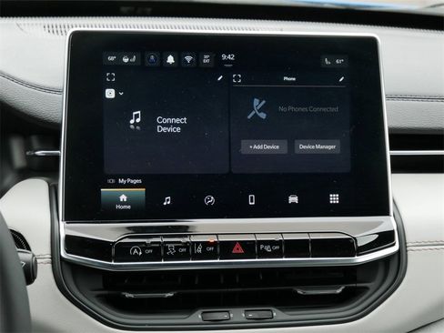 New 2025 Jeep Compass Limited image 13