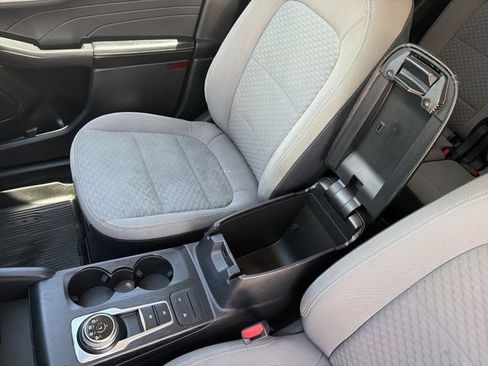 Used 2022 Ford Escape SE w/ Convenience Package FWD image 23