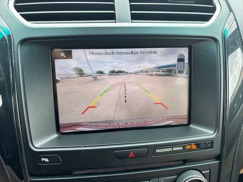 Used 2016 Ford Explorer XLT w/ Equipment Group 202A FWD image 22