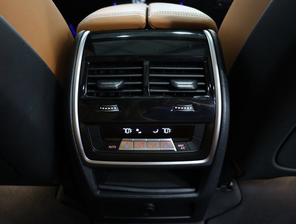 Used 2022 BMW X5 sDrive40i w/ M Sport Package RWD image 25