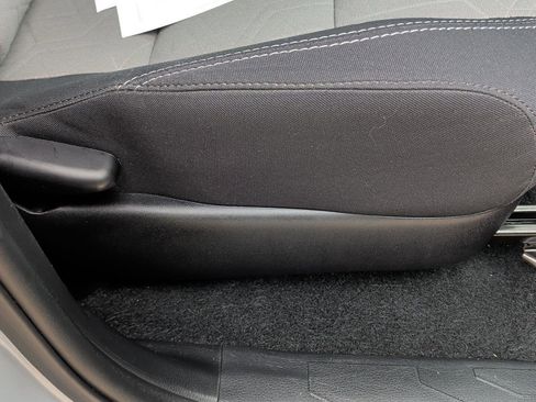 Used 2020 Toyota Tacoma TRD Sport w/ Technology Package image 30