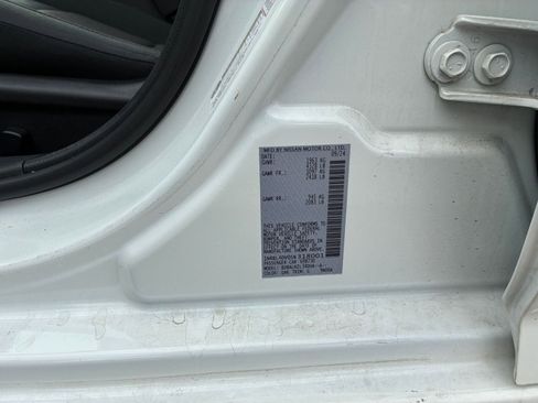 Used 2025 Nissan Altima 2.5 SV FWD image 29