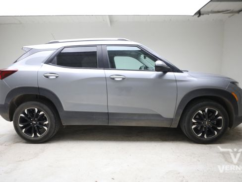 Used 2023 Chevrolet TrailBlazer LT FWD image 5