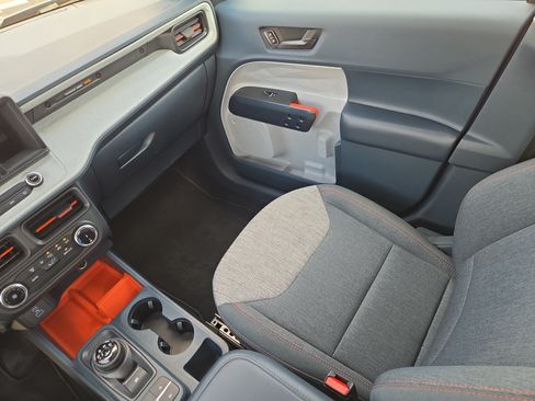 Certified 2023 Ford Maverick XLT FWD image 16