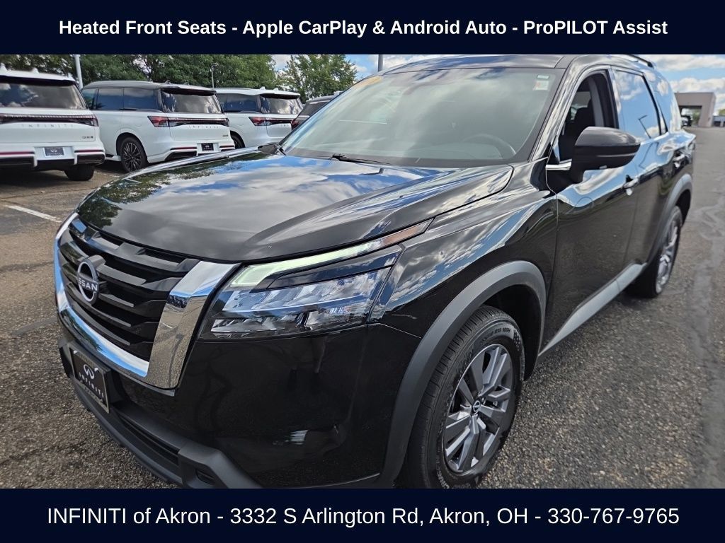 Used 2024 Nissan Pathfinder SV AWD/4WD image 1