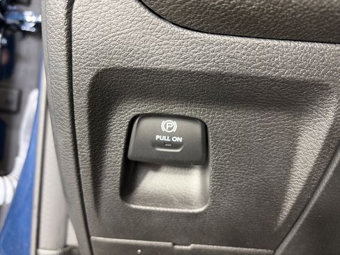 Used 2022 RAM 1500 Big Horn AWD/4WD image 28