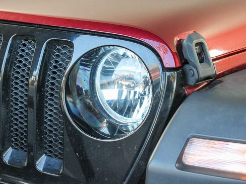 Used 2021 Jeep Wrangler Unlimited Sport image 4