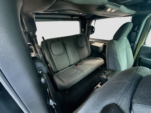 Used 2025 Jeep Wrangler Sport AWD/4WD image 25