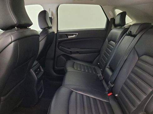 Used 2024 Ford Edge SEL image 18