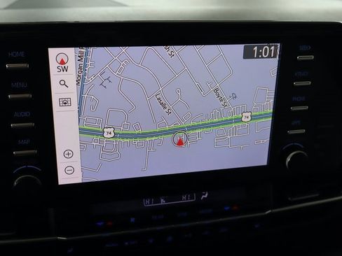 Used 2021 Toyota Sienna XLE image 33