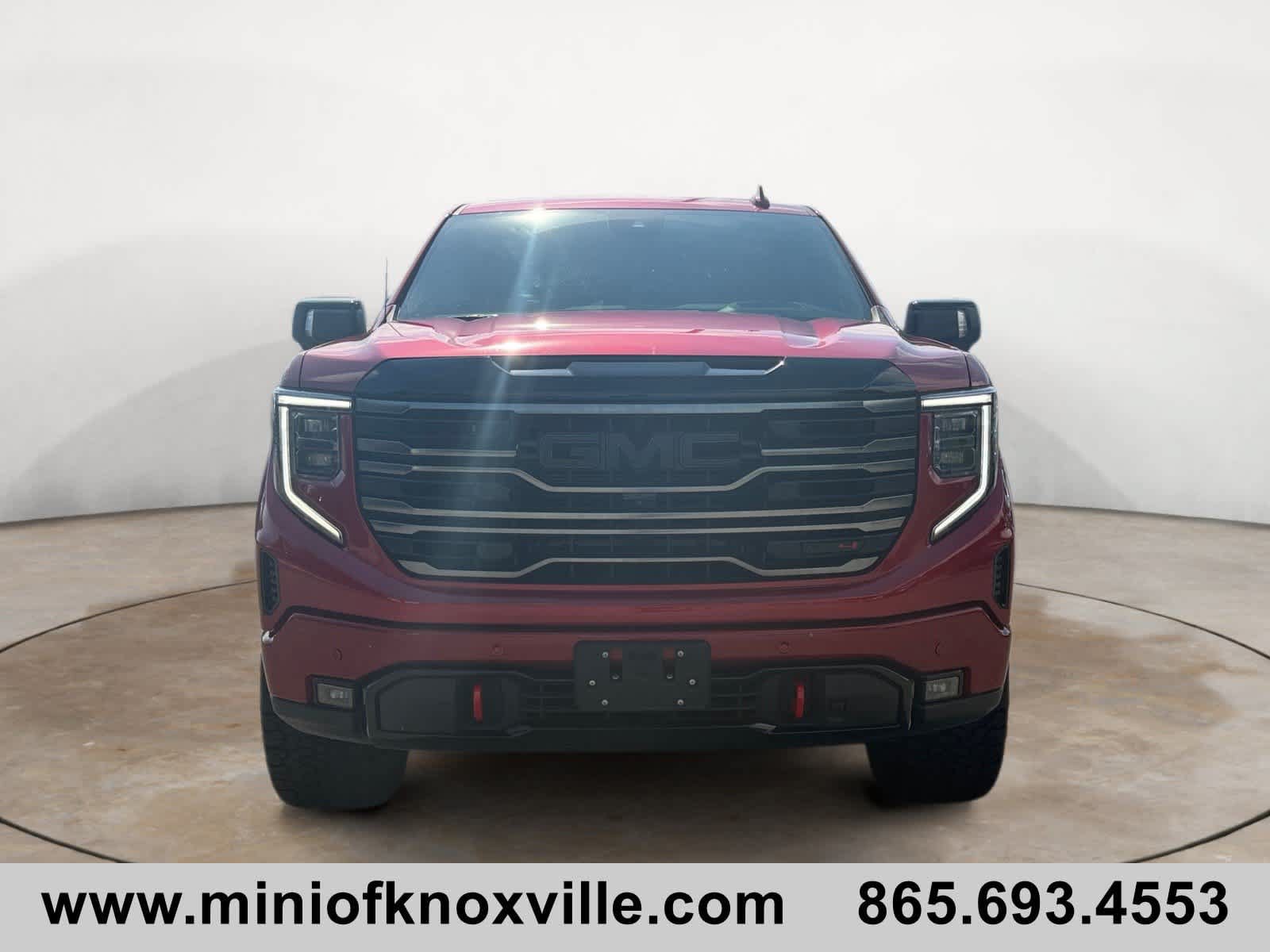 Used 2025 GMC Sierra 1500 AT4 w/ AT4 Premium Package AWD/4WD image 8
