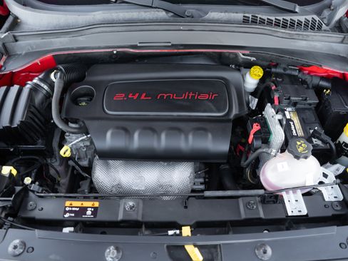 Used 2016 Jeep Renegade Latitude w/ Safety & Security Group image 31