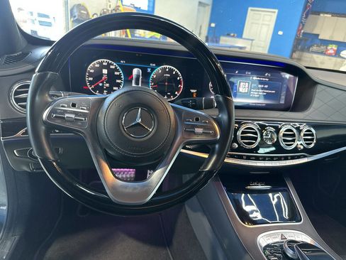 Used 2019 Mercedes-Benz S 560 4MATIC Sedan image 24