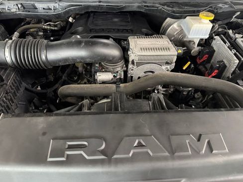 Used 2022 RAM 1500 Big Horn AWD/4WD image 6