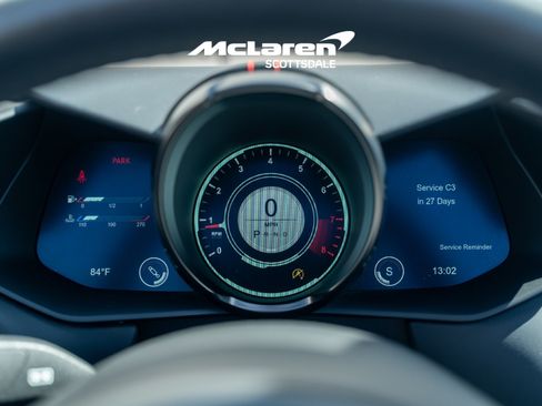 Used 2022 Aston Martin V8 Vantage Roadster RWD image 14