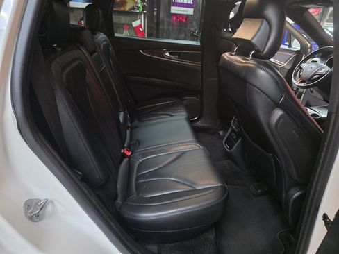 Used 2018 Lincoln MKX Select w/ Select Plus Package image 37