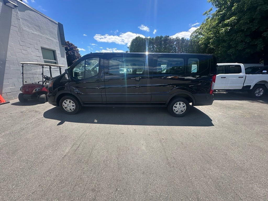 Used 2024 Ford Transit 350 XLT RWD image 11
