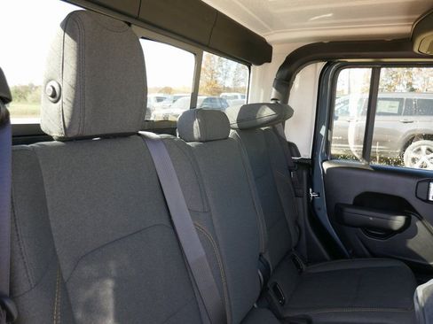 New 2026 Jeep Gladiator Sport image 12