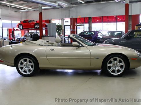 Used 2002 Jaguar XK8 Convertible RWD image 8