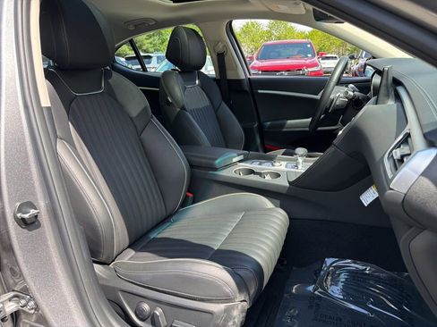 Used 2026 Genesis G70 2.5T Prestige AWD/4WD image 9