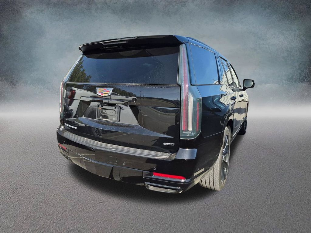 Used 2025 Cadillac Escalade Sport Platinum w/ LPO, Floor Liner Package AWD/4WD image 9