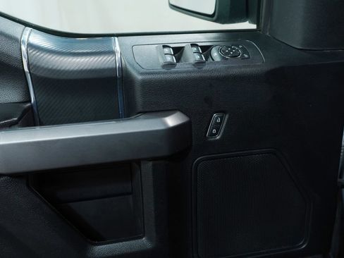 Used 2019 Ford F150 XLT w/ Equipment Group 302A Luxury AWD/4WD image 22