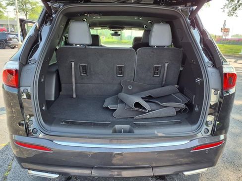 Certified 2023 Buick Enclave Premium image 63