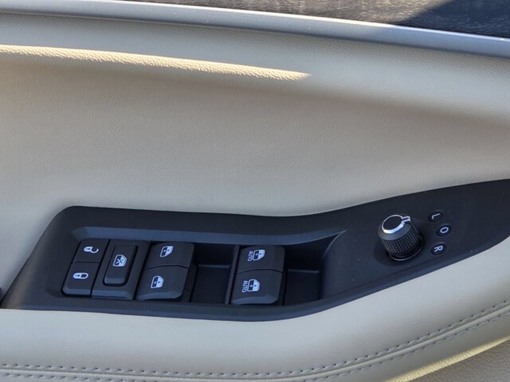 New 2027 Jeep Grand Cherokee Limited RWD image 31