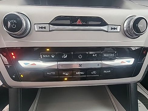 Used 2023 Ford Explorer XLT w/ Equipment Group 202A image 19