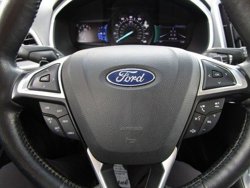 Used 2016 Ford Edge Titanium w/ Technology Package AWD/4WD image 22
