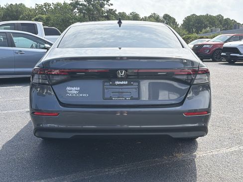 Used 2025 Honda Accord SE image 10