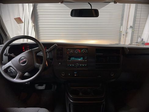 Used 2023 GMC Savana 2500 w/ Driver Convenience Package image 15