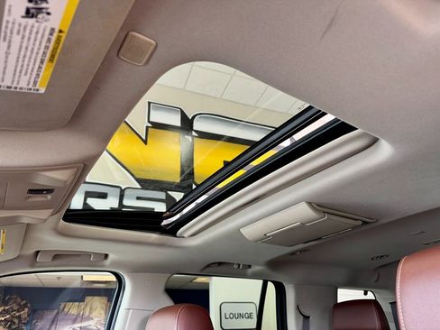 Used 2018 Chevrolet Tahoe Premier image 37