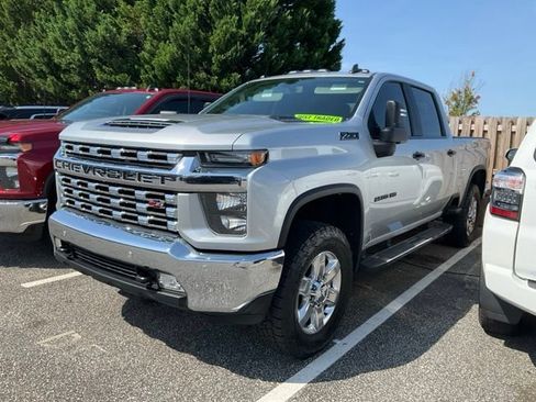 Used 2020 Chevrolet Silverado 2500 LT w/ All Star Edition AWD/4WD image 3