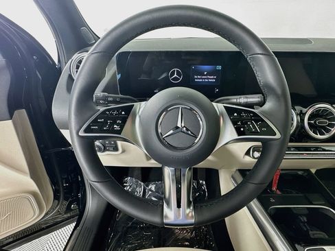 Certified 2026 Mercedes-Benz GLA 250 image 11
