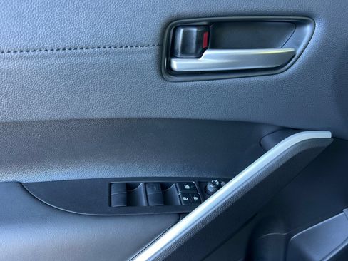 New 2026 Toyota Corolla Cross XLE w/ Convenience Package FWD image 8