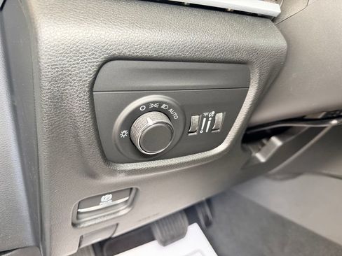 New 2026 Jeep Grand Cherokee Altitude AWD/4WD image 17